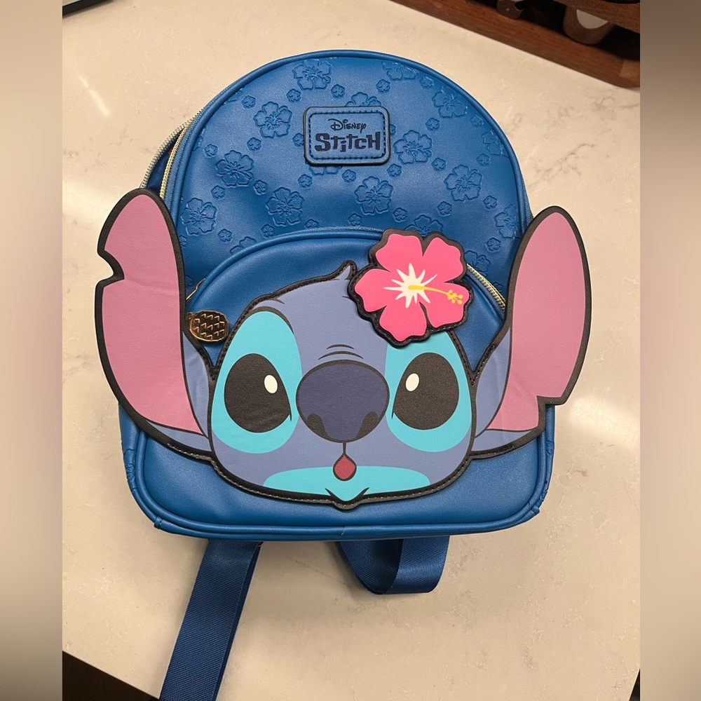 🆕️ DISNEY STITCH MINI BACKPACK 💙💗